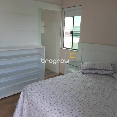 Casa com 380m², 5 quartos (sendo 4 suítes), 2 garagens, no bairro Jurerê Internacional em Florianópolis