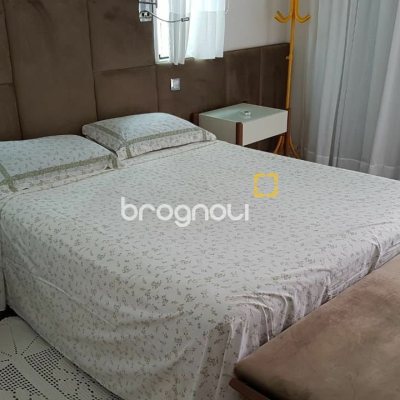 Casa com 380m², 5 quartos (sendo 4 suítes), 2 garagens, no bairro Jurerê Internacional em Florianópolis