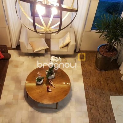 Casa com 380m², 5 quartos (sendo 4 suítes), 2 garagens, no bairro Jurerê Internacional em Florianópolis