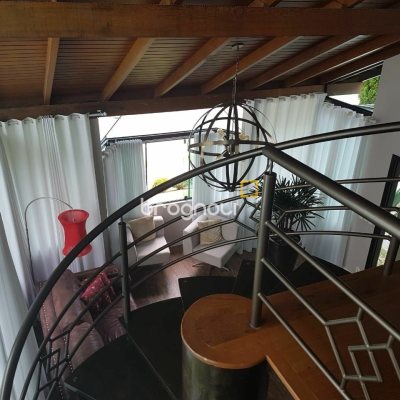 Casa com 380m², 5 quartos (sendo 4 suítes), 2 garagens, no bairro Jurerê Internacional em Florianópolis