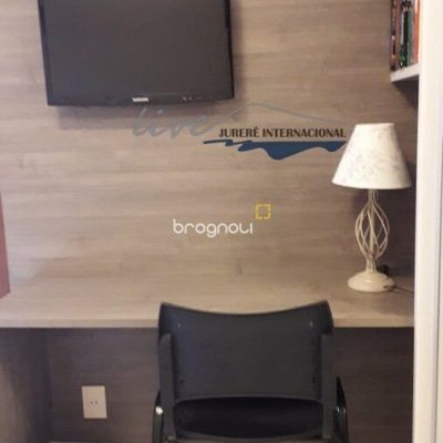 Casa com 720m², 5 quartos (sendo 2 suítes), 2 garagens, no bairro Jurerê Internacional em Florianópolis