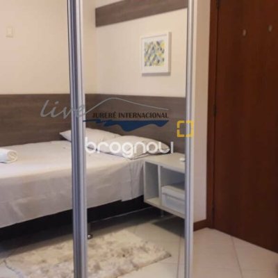 Casa com 720m², 5 quartos (sendo 2 suítes), 2 garagens, no bairro Jurerê Internacional em Florianópolis