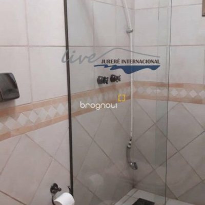 Casa com 720m², 5 quartos (sendo 2 suítes), 2 garagens, no bairro Jurerê Internacional em Florianópolis