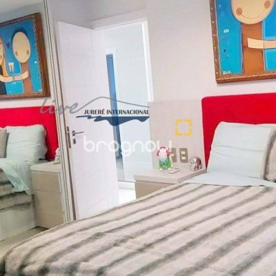 Casa com 310m², 4 quartos (sendo 4 suítes), 3 garagens, no bairro Jurerê Internacional em Florianópolis