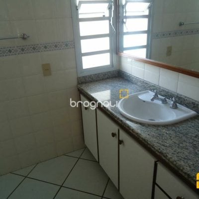 Casa com 580m², 7 quartos (sendo 3 suítes), 5 garagens, no bairro Jurerê Internacional em Florianópolis