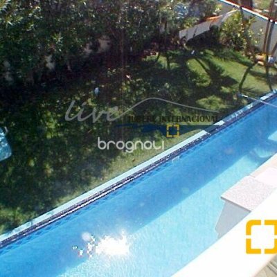 Casa com 430m², 4 quartos (sendo 4 suítes), 3 garagens, no bairro Jurerê Internacional em Florianópolis