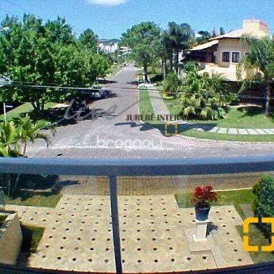 Casa com 430m², 4 quartos (sendo 4 suítes), 3 garagens, no bairro Jurerê Internacional em Florianópolis