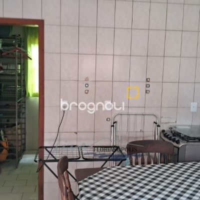 Casa com 316m², 5 quartos (sendo 2 suítes), 2 garagens, no bairro Jurerê Internacional em Florianópolis