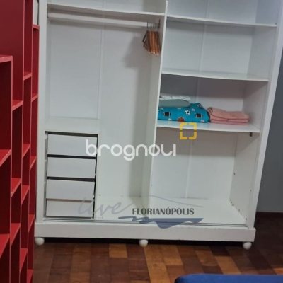 Casa com 316m², 5 quartos (sendo 2 suítes), 2 garagens, no bairro Jurerê Internacional em Florianópolis