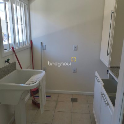 Casa com 246m², 4 quartos (sendo 3 suítes), 4 garagens, no bairro Jurerê Internacional em Florianópolis