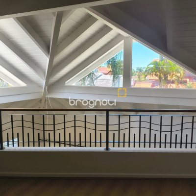 Casa com 246m², 4 quartos (sendo 3 suítes), 4 garagens, no bairro Jurerê Internacional em Florianópolis
