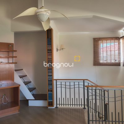 Casa com 246m², 4 quartos (sendo 3 suítes), 4 garagens, no bairro Jurerê Internacional em Florianópolis