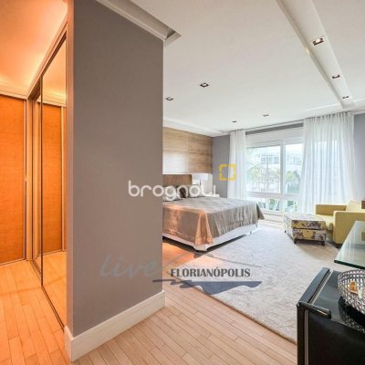 Casa com 1200m², 4 quartos (sendo 4 suítes), 5 garagens, no bairro Jurerê Internacional em Florianópolis