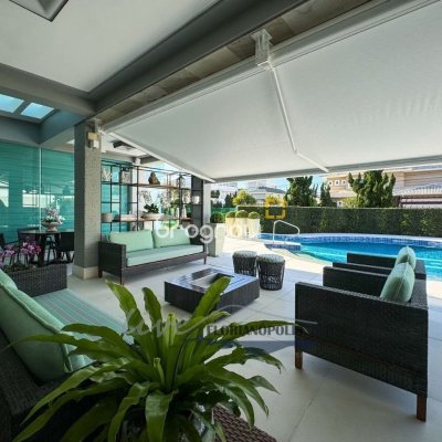 Casa com 1200m², 4 quartos (sendo 4 suítes), 5 garagens, no bairro Jurerê Internacional em Florianópolis
