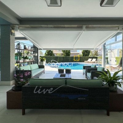 Casa com 1200m², 4 quartos (sendo 4 suítes), 5 garagens, no bairro Jurerê Internacional em Florianópolis