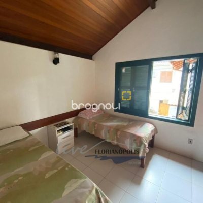 Casa com 200m², 3 quartos (sendo 1 suíte), 1 garagem, no bairro Jurerê Internacional em Florianópolis