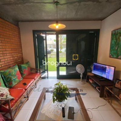 Casa com 200m², 3 quartos (sendo 1 suíte), 1 garagem, no bairro Jurerê Internacional em Florianópolis