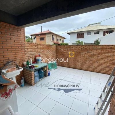 Casa com 200m², 3 quartos (sendo 1 suíte), 1 garagem, no bairro Jurerê Internacional em Florianópolis