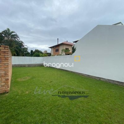 Casa com 200m², 3 quartos (sendo 1 suíte), 1 garagem, no bairro Jurerê Internacional em Florianópolis