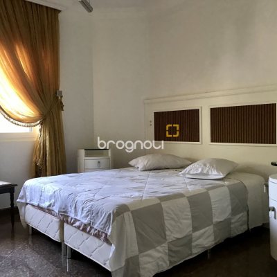 Casa com 800m², 9 quartos (sendo 8 suítes), 5 garagens, no bairro Jurerê Internacional em Florianópolis