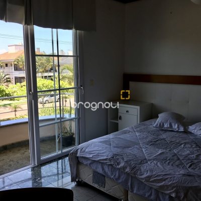 Casa com 800m², 9 quartos (sendo 8 suítes), 5 garagens, no bairro Jurerê Internacional em Florianópolis