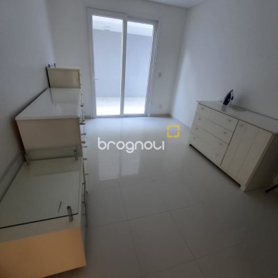 Casa com 900m², 4 quartos (sendo 4 suítes), 4 garagens, no bairro Jurerê Internacional em Florianópolis