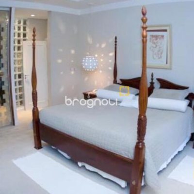 Casa com 520m², 5 quartos, 4 garagens, no bairro Jurerê em Florianópolis