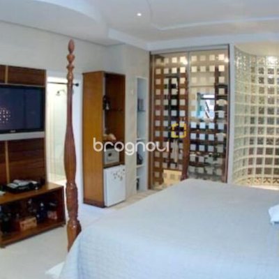 Casa com 520m², 5 quartos, 4 garagens, no bairro Jurerê em Florianópolis