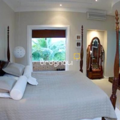 Casa com 520m², 5 quartos, 4 garagens, no bairro Jurerê em Florianópolis