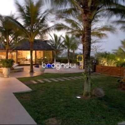 Casa com 520m², 5 quartos, 4 garagens, no bairro Jurerê em Florianópolis
