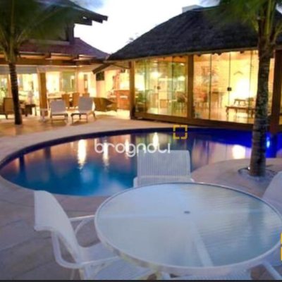 Casa com 520m², 5 quartos, 4 garagens, no bairro Jurerê em Florianópolis