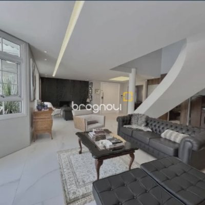 Casa com 450m², 4 quartos (sendo 4 suítes), 6 garagens, no bairro Jurerê Internacional em Florianópolis