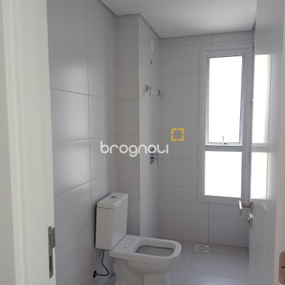 Apartamento com 104m², 3 quartos (sendo 3 suítes), 1 garagem, no bairro Jurerê em Florianópolis