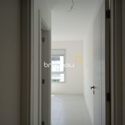 Apartamento com 104m², 3 quartos (sendo 3 suítes), 1 garagem, no bairro Jurerê em Florianópolis