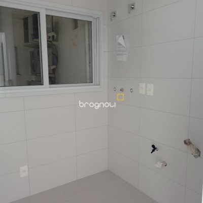 Apartamento com 104m², 3 quartos (sendo 3 suítes), 1 garagem, no bairro Jurerê em Florianópolis