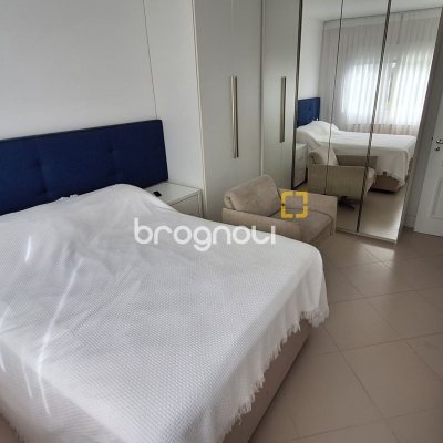Apartamento com 176m², 4 quartos (sendo 4 suítes), 3 garagens, no bairro Jurerê Internacional em Florianópolis