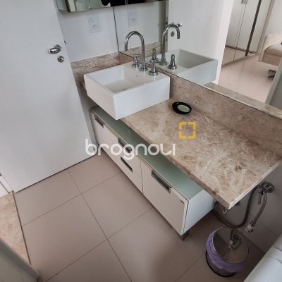 Apartamento com 176m², 4 quartos (sendo 4 suítes), 3 garagens, no bairro Jurerê Internacional em Florianópolis