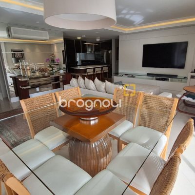 Apartamento com 176m², 4 quartos (sendo 4 suítes), 3 garagens, no bairro Jurerê Internacional em Florianópolis