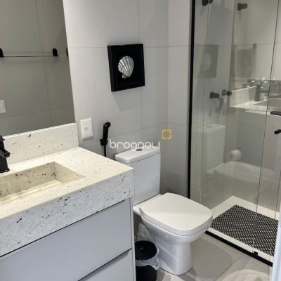 Apartamento com 125m², 3 quartos (sendo 2 suítes), 2 garagens, no bairro Jurerê Internacional em Florianópolis