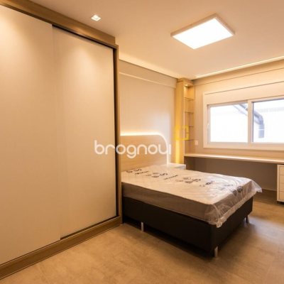 Apartamento com 128m², 3 quartos (sendo 3 suítes), 2 garagens, no bairro Cachoeira do Bom Jesus em Florianópolis