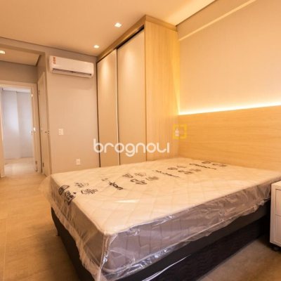 Apartamento com 128m², 3 quartos (sendo 3 suítes), 2 garagens, no bairro Cachoeira do Bom Jesus em Florianópolis
