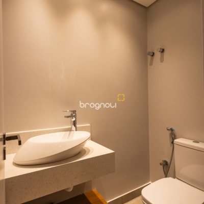 Apartamento com 128m², 3 quartos (sendo 3 suítes), 2 garagens, no bairro Cachoeira do Bom Jesus em Florianópolis