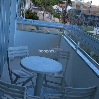Apartamento com 105m², 3 quartos (sendo 1 suíte), 2 garagens, no bairro Canajurê em Florianópolis