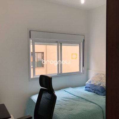 Apartamento com 105m², 3 quartos (sendo 1 suíte), 2 garagens, no bairro Canajurê em Florianópolis