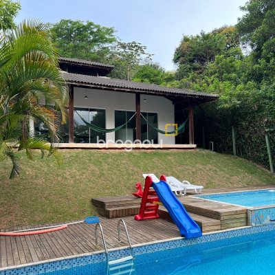 Apartamento com 105m², 3 quartos (sendo 1 suíte), 2 garagens, no bairro Canajurê em Florianópolis
