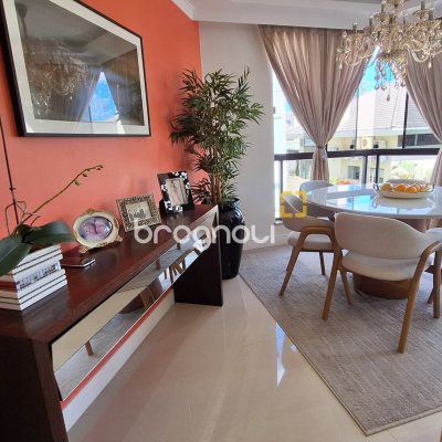 Apartamento com 128m², 3 quartos (sendo 3 suítes), 2 garagens, no bairro Jurerê Internacional em Florianópolis