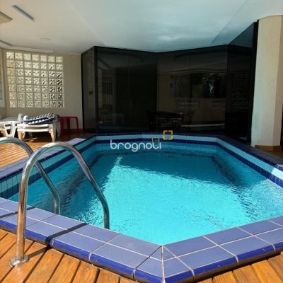 Apartamento com 128m², 3 quartos (sendo 3 suítes), 2 garagens, no bairro Jurerê Internacional em Florianópolis