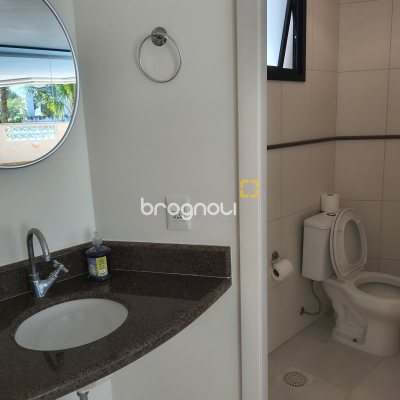 Apartamento com 128m², 3 quartos (sendo 3 suítes), 2 garagens, no bairro Jurerê Internacional em Florianópolis