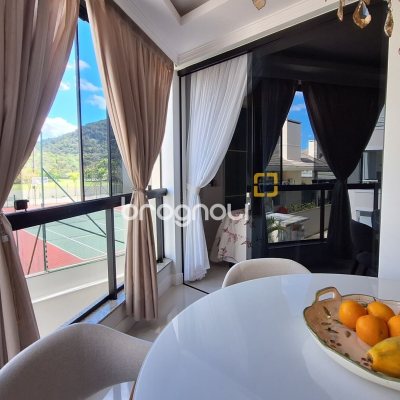 Apartamento com 128m², 3 quartos (sendo 3 suítes), 2 garagens, no bairro Jurerê Internacional em Florianópolis