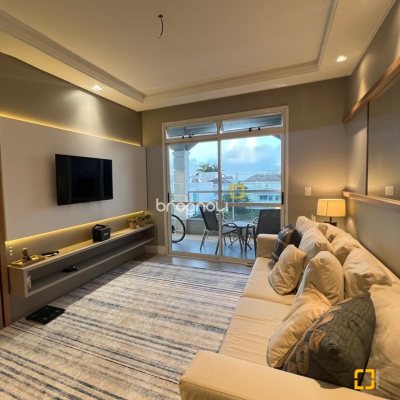 Apartamento com 115m², 3 quartos (sendo 2 suítes), 2 garagens, no bairro Jurerê Internacional em Florianópolis